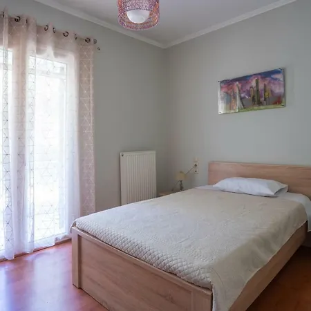 Thea Family Apartamento Yénion